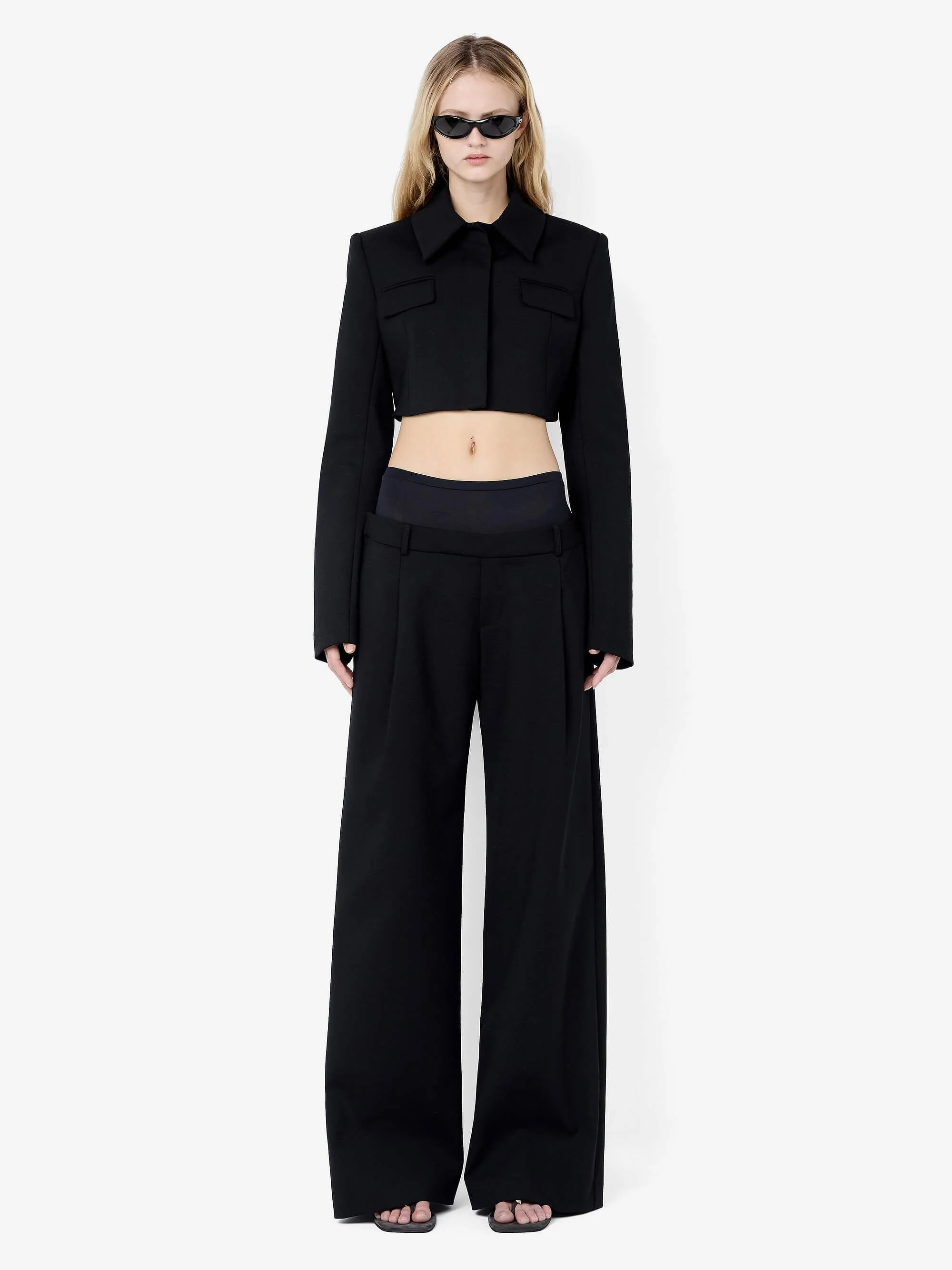 MIRREN CROPPED BLAZER - BLACK